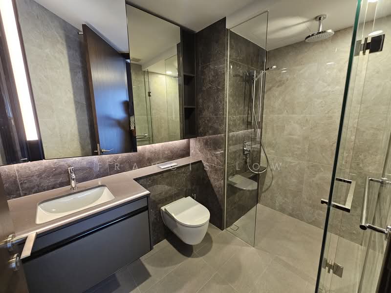 Tembusu Grand, 92 Jalan Tembusu, 2 Bedrooms, 667 sqft, Condominium For Rent, by Francis Low, 60231096 - Bathroom - PropertyGuru.com.sg