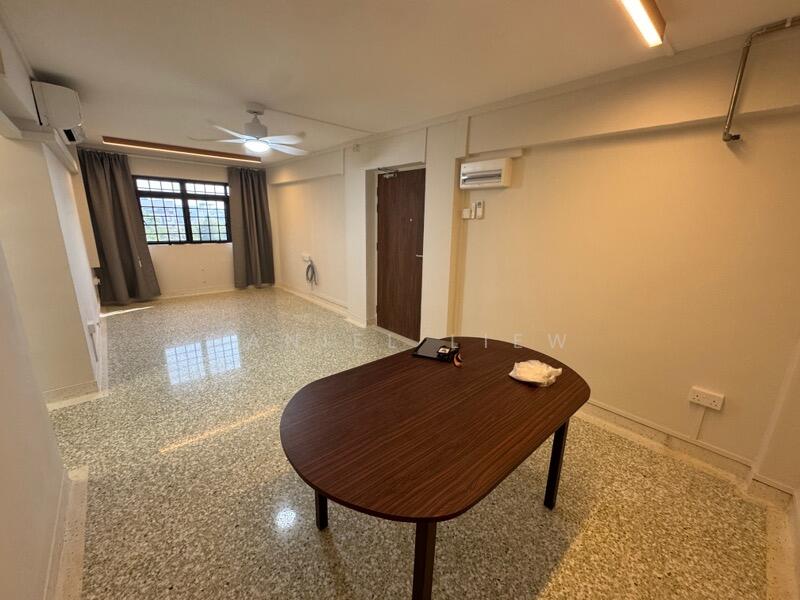 For Rent - 102 Spottiswoode Park Road