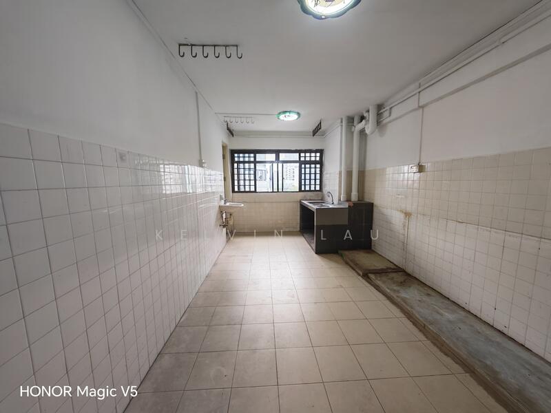 For Sale - 205 Jurong East Street 21