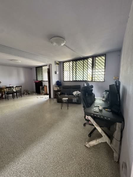 386 Yishun Ring Road, 386 Yishun Ring Road, 3 Bedrooms, 1,119 sqft, HDB Flat For Sale, by Ong Zi Ying 王姿穎, 60231597 - Living Room - PropertyGuru.com.sg