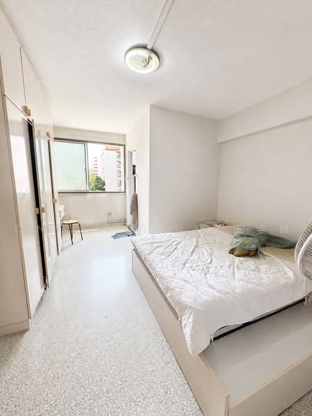 386 Yishun Ring Road, 386 Yishun Ring Road, Sembawang / Yishun, 3 Bedrooms, 1,119 sqft, HDB Flat For Sale, by Ong Zi Ying 王姿穎, 60231597 - Master Bedroom - PropertyGuru.com.sg
