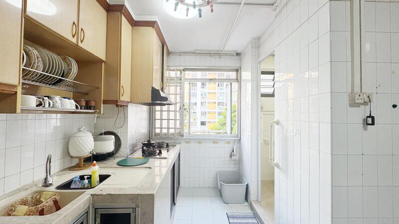 For Sale - 305 Yishun Central