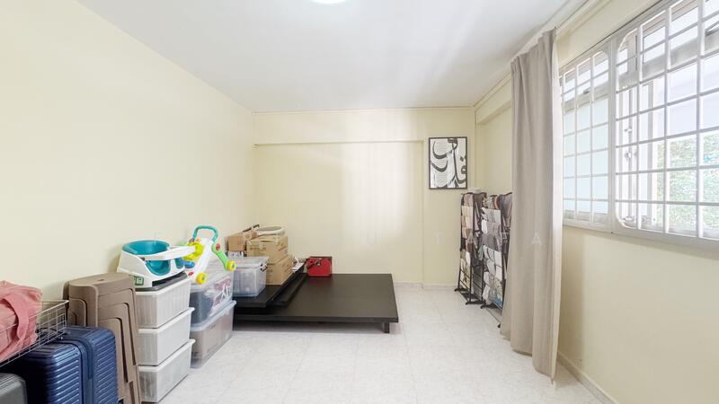 For Sale - 305 Yishun Central