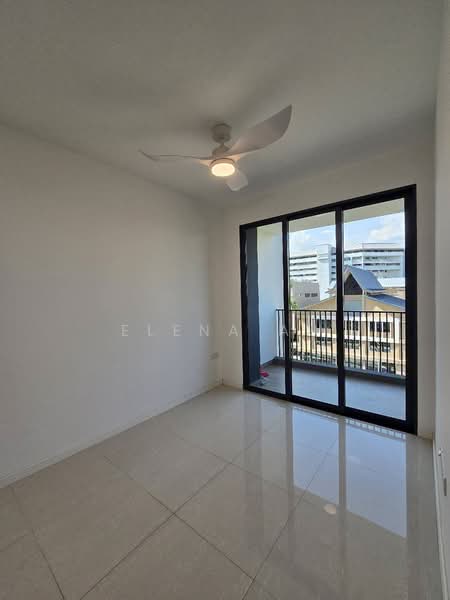 Treasure at Tampines Condominium For Sale at S$ 1,080,000 | PropertyGuru Singapore