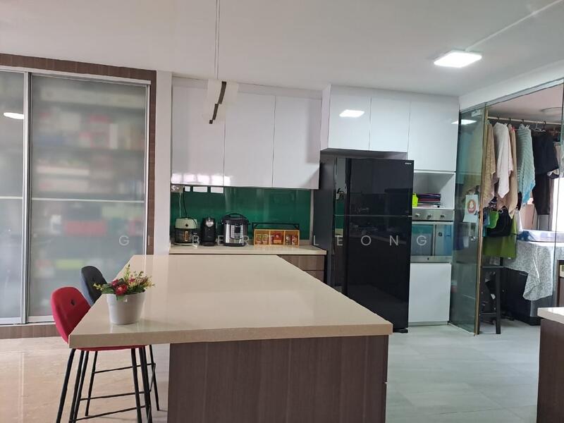 For Sale - 584 Pasir Ris Street 53