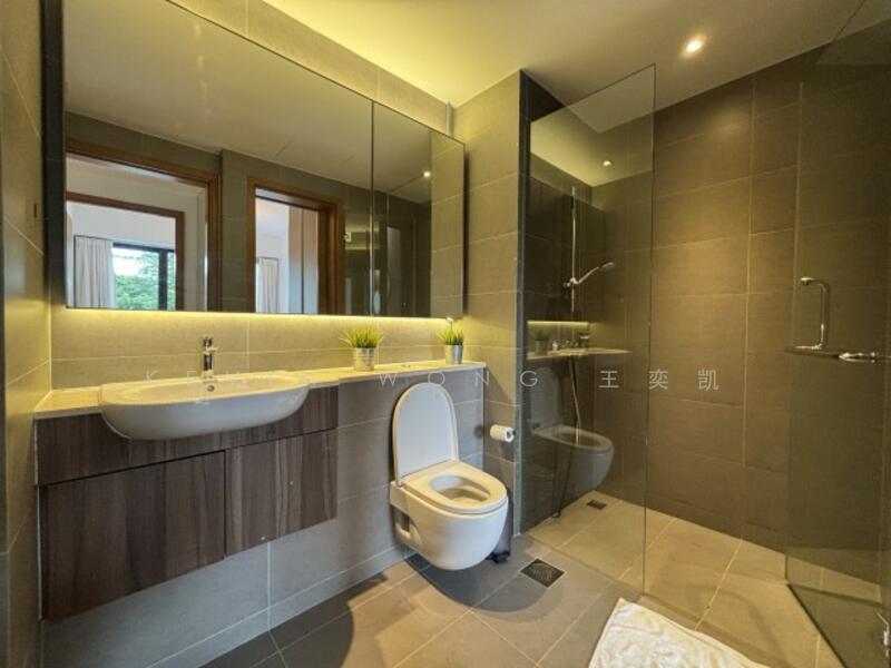 Waterbank at Dakota, 80 Dakota Crescent, 2 Bedrooms, 635 sqft, Condominium For Rent, by Kevin Wong 王奕凯, 60231763 - Master Bathroom - PropertyGuru.com.sg