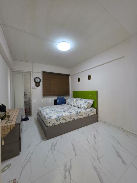 728 Clementi West Street 2 HDB Flat For Sale at S$ 410,000 | PropertyGuru Singapore