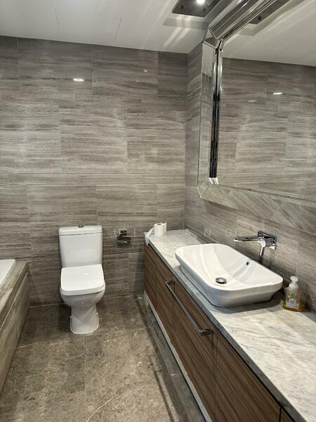 THOMSON GRAND, 31 SIN MING WALK, 4 Bedrooms, 5,189 sqft, Cluster House For Rent, by Louis Ang, 60231858 - Bathroom - PropertyGuru.com.sg