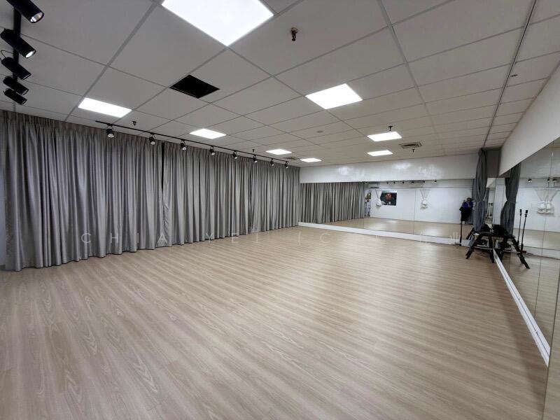 Textile Centre, 200 Jalan Sultan, Beach Road / Bugis / Rochor, 1,088 sqft, Office For Sale, by Chia Yei (CY) 佳业, 60231917 - CommercialGuru.com.sg