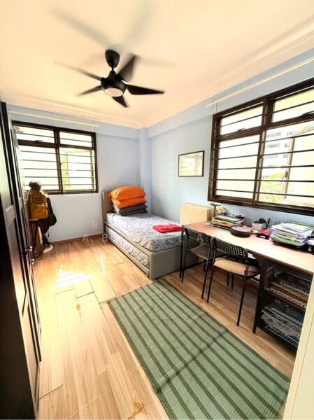 For Sale - 512 Woodlands Drive 14