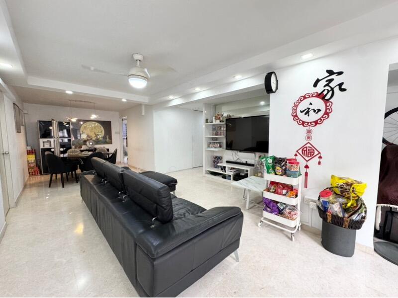 For Sale - 605 Yishun Street 61