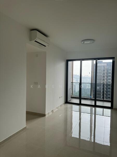 Midwood, 8 Hillview Rise, 3 Bedrooms, 893 sqft, Condominium For Rent, by Karen Ng, 60232196 - Living Room - PropertyGuru.com.sg