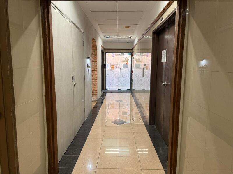 Fortune Centre, 190 Middle Road, 1,550 sqft, Office For Sale, by Jing Yi, 60232395 - CommercialGuru.com.sg