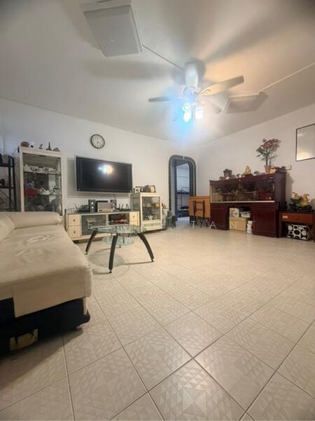 For Sale - 805 Tampines Avenue 4