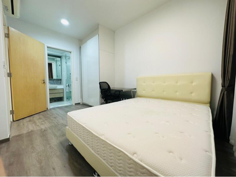 The Lakefront Residences Condominium For Sale at S$ 1,420,000 | PropertyGuru Singapore