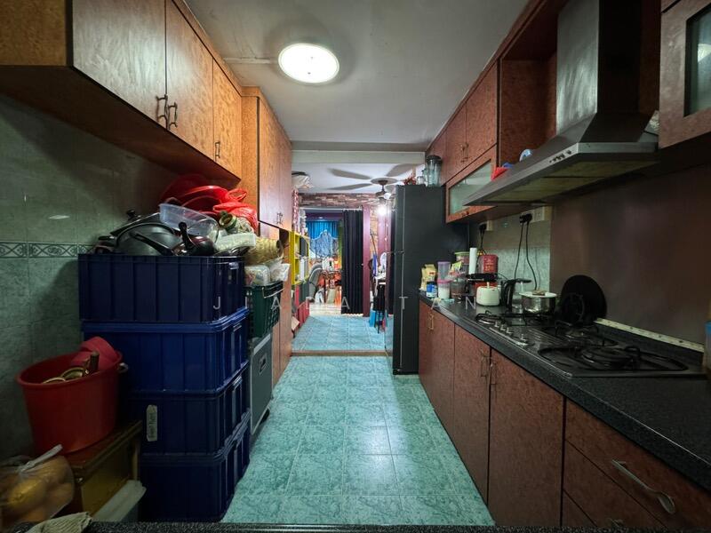 228 Tampines Street 23 HDB Flat For Sale at S$ 650,000 | PropertyGuru Singapore