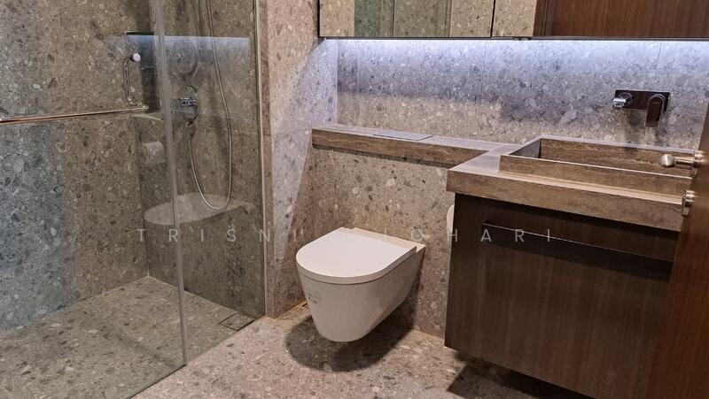 One Pearl Bank, 1 Pearl Bank, 1 Bedroom, 527 sqft, Condominium For Rent, by Trisni Djohari, 60232535 - Bathroom - PropertyGuru.com.sg