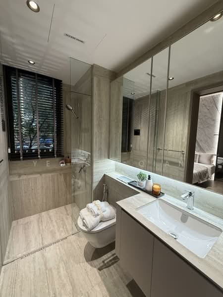 River Modern Condominium For Sale at S$ 5,550,000 | PropertyGuru Singapore - Bathroom