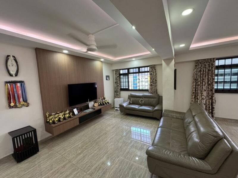 330 Sembawang Close HDB Flat For Sale at S$ 698,000 | PropertyGuru Singapore