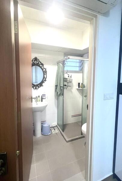 For Rent - 95C Henderson Road