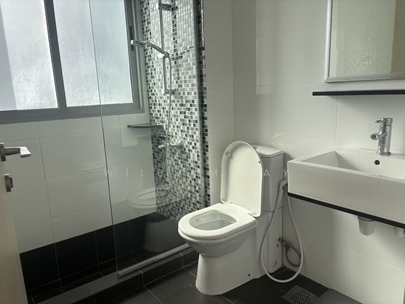 Leicester Suites, 10 Leicester Road, 1 Bedroom, 420 sqft, Condominium For Rent, by William Tay, 60232790 - Bathroom - PropertyGuru.com.sg