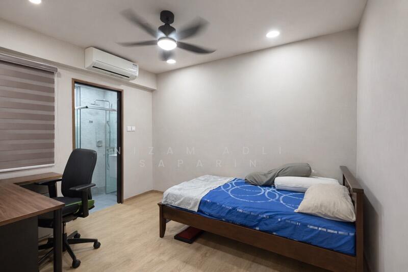 Loyang Villas Terraced House For Sale at S$ 2,600,000 | PropertyGuru Singapore - Bedroom 5