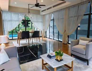 For Sale - THOMSON GRAND