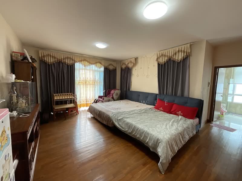 For Sale - Shepard hill’s estate