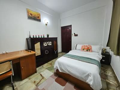 For Rent - 6 BOURNEMOUTH ROAD