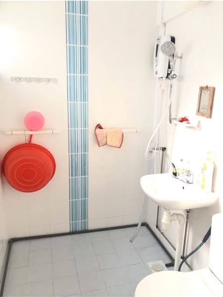 267 Bukit Batok East Avenue 4, 267 Bukit Batok East Avenue 4, 3 Bedrooms, 957 sqft, HDB Flat For Rent, by Michelle Chua, 60233091 - PropertyGuru.com.sg