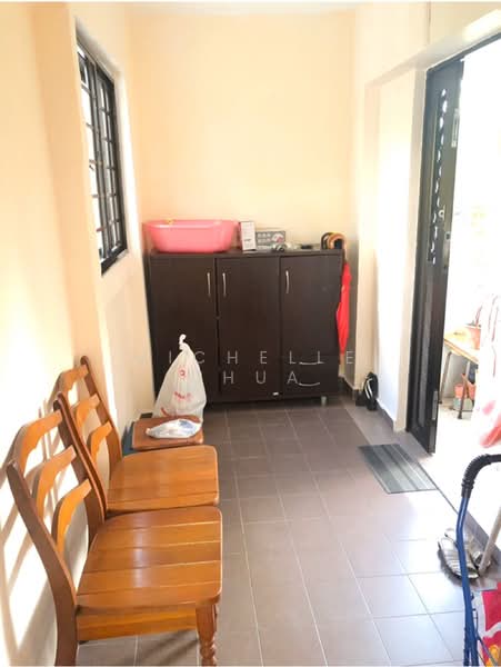 267 Bukit Batok East Avenue 4, 267 Bukit Batok East Avenue 4, 3 Bedrooms, 957 sqft, HDB Flat For Rent, by Michelle Chua, 60233091 - PropertyGuru.com.sg