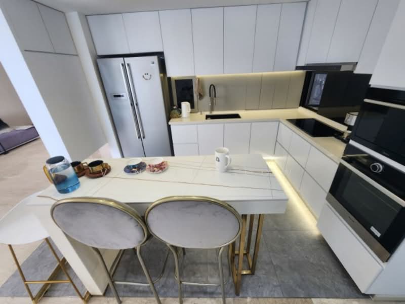 La Crystal, 160 Killiney Road, 3 Bedrooms, 1,249 sqft, Condominium For Rent, by Vincent Low, 60233092 - PropertyGuru.com.sg