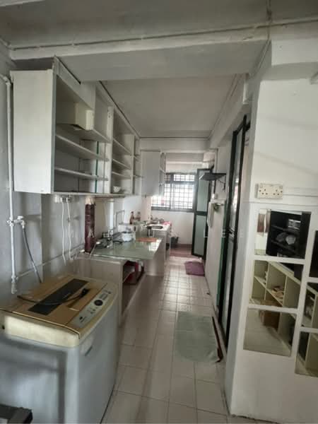 3 Beach Road HDB Flat For Sale at S$ 485,000 | PropertyGuru Singapore