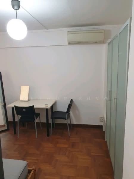 12 Holland Avenue HDB Flat For Sale at S$ 550,000 | PropertyGuru Singapore - Bedroom 2