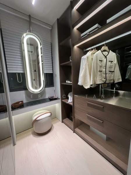 Coastal Cabana Executive Condominium For Sale at S$ 1,535,000 | PropertyGuru Singapore - Master Bedroom