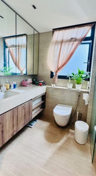 The Garden Residences Condominium For Sale at S$ 3,150,000 | PropertyGuru Singapore