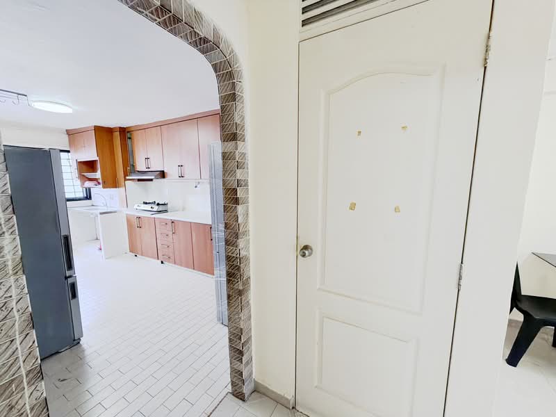 252 Hougang Avenue 3 HDB Flat For Sale at S$ 450,000 | PropertyGuru Singapore