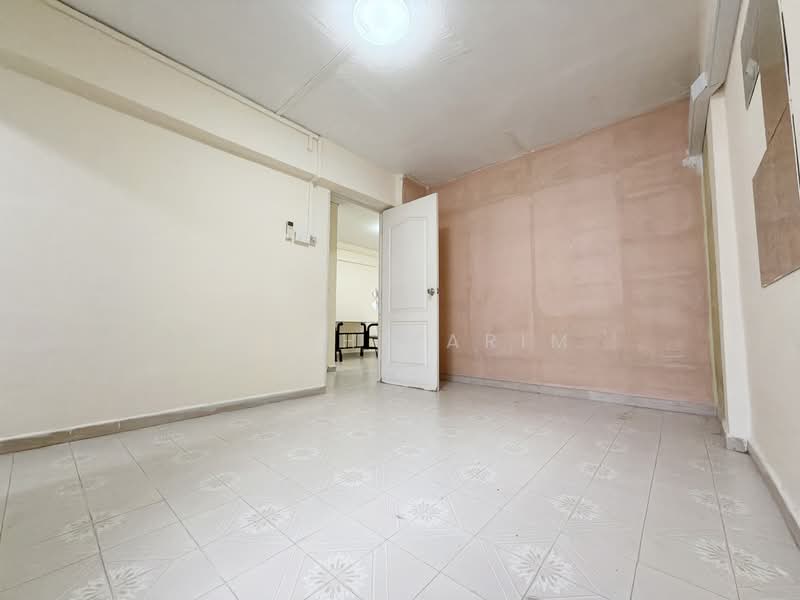 252 Hougang Avenue 3 HDB Flat For Sale at S$ 450,000 | PropertyGuru Singapore