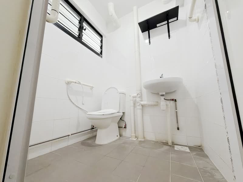 252 Hougang Avenue 3 HDB Flat For Sale at S$ 450,000 | PropertyGuru Singapore