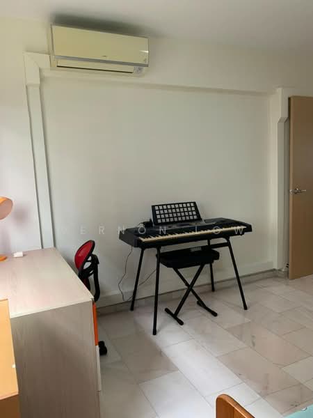 809 Yishun Ring Road, 809 Yishun Ring Road, 3 Bedrooms, 1,302 sqft, HDB Flat For Rent, by Vernon Low, 60233779 - PropertyGuru.com.sg