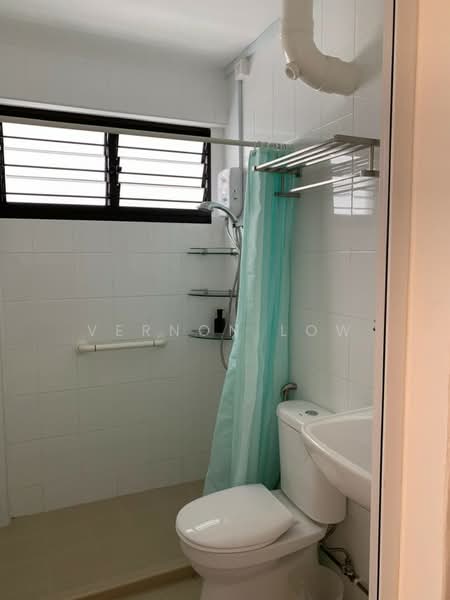 809 Yishun Ring Road, 809 Yishun Ring Road, 3 Bedrooms, 1,302 sqft, HDB Flat For Rent, by Vernon Low, 60233779 - PropertyGuru.com.sg