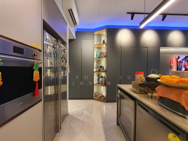 JadeScape Condominium For Sale at S$ 3,288,000 | PropertyGuru Singapore - Dry Kitchen