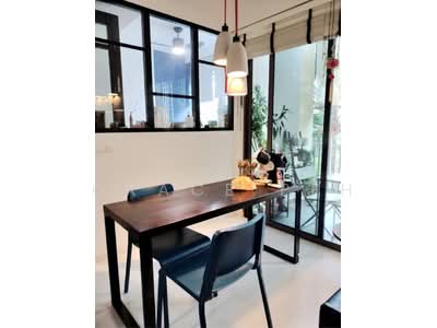 For Rent - The Inflora