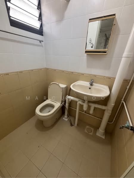 570 Ang Mo Kio Avenue 3 HDB Flat For Sale at S$ 410,000 | PropertyGuru Singapore