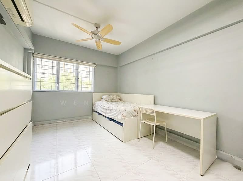 17 Joo Seng Road HDB Flat For Sale at S$ 628,000 | PropertyGuru Singapore - Bedroom