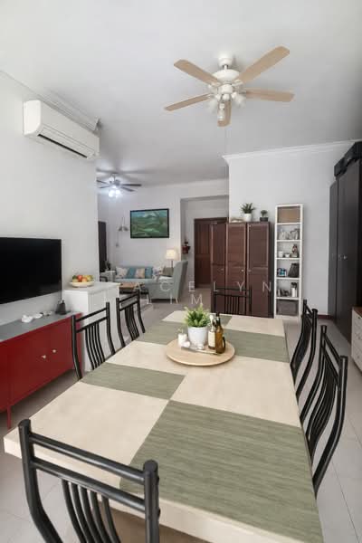 Kentish Green, 20 Oxford Road, 2 Bedrooms, 1,076 sqft, Condominium For Sale, by Gracelyn Lim, 60234324 - Living Room - PropertyGuru.com.sg