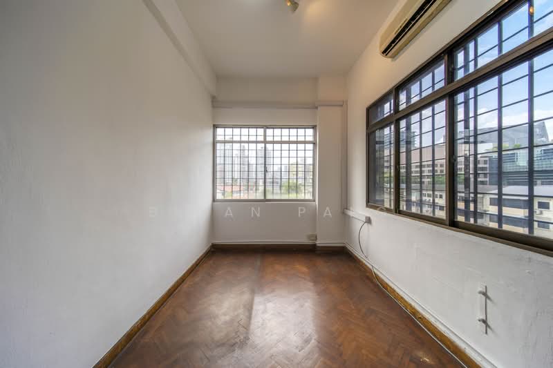 Orchard Court Condominium For Sale at S$ 2,188,000 | PropertyGuru Singapore