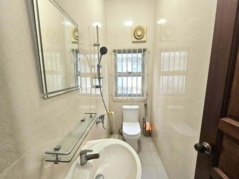 Eng Kong Garden, Eng Kong Garden, 4 Bedrooms, 2,500 sqft, Semi-Detached House For Rent, by Garant Pang, 60234524 - PropertyGuru.com.sg