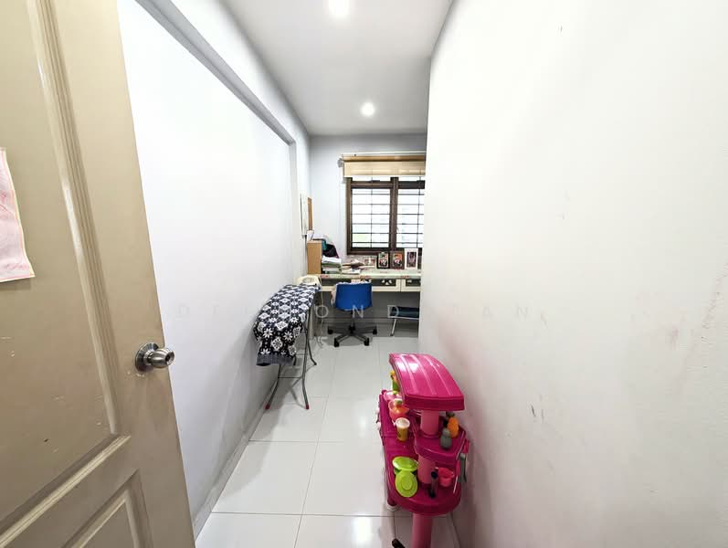 684B Choa Chu Kang Crescent, 684B Choa Chu Kang Crescent, 3 Bedrooms, 1,000 sqft, HDB Flat For Rent, by Desmond Tan, 60234812 - PropertyGuru.com.sg