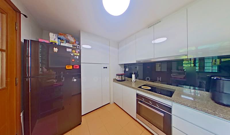 Palm Gardens Condominium For Sale at S$ 1,080,000 | PropertyGuru Singapore - Kitchen